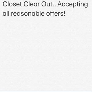 Accepting all reasonable offers💃🏽